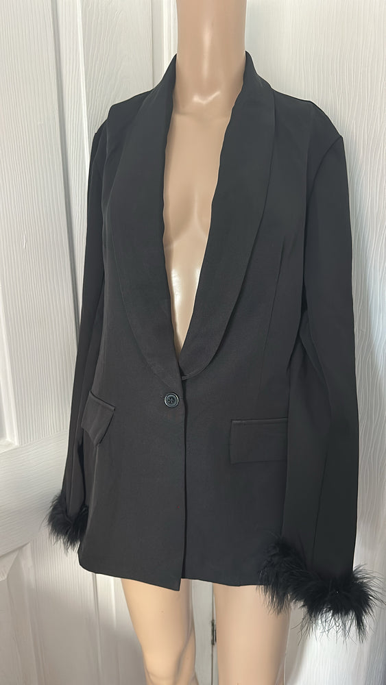 BLACK FUR CUFF TRIM BLAZER
